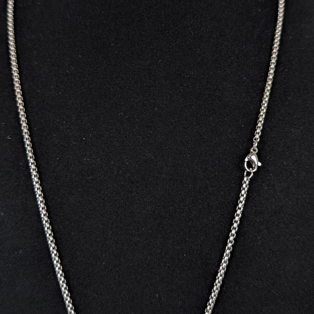 Edforce Stainless Steel Cross Pendant Necklace - Picture 4 of 6